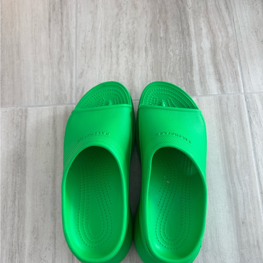 Balenciaga x Croc Green Pool Slide Sandals - size 38